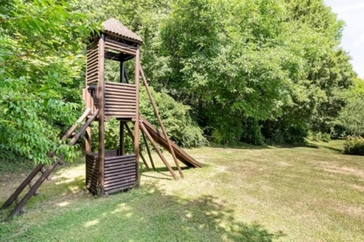 La Grignotiere Lodge & Spa Crecy-la-Chapelle Екстериор снимка