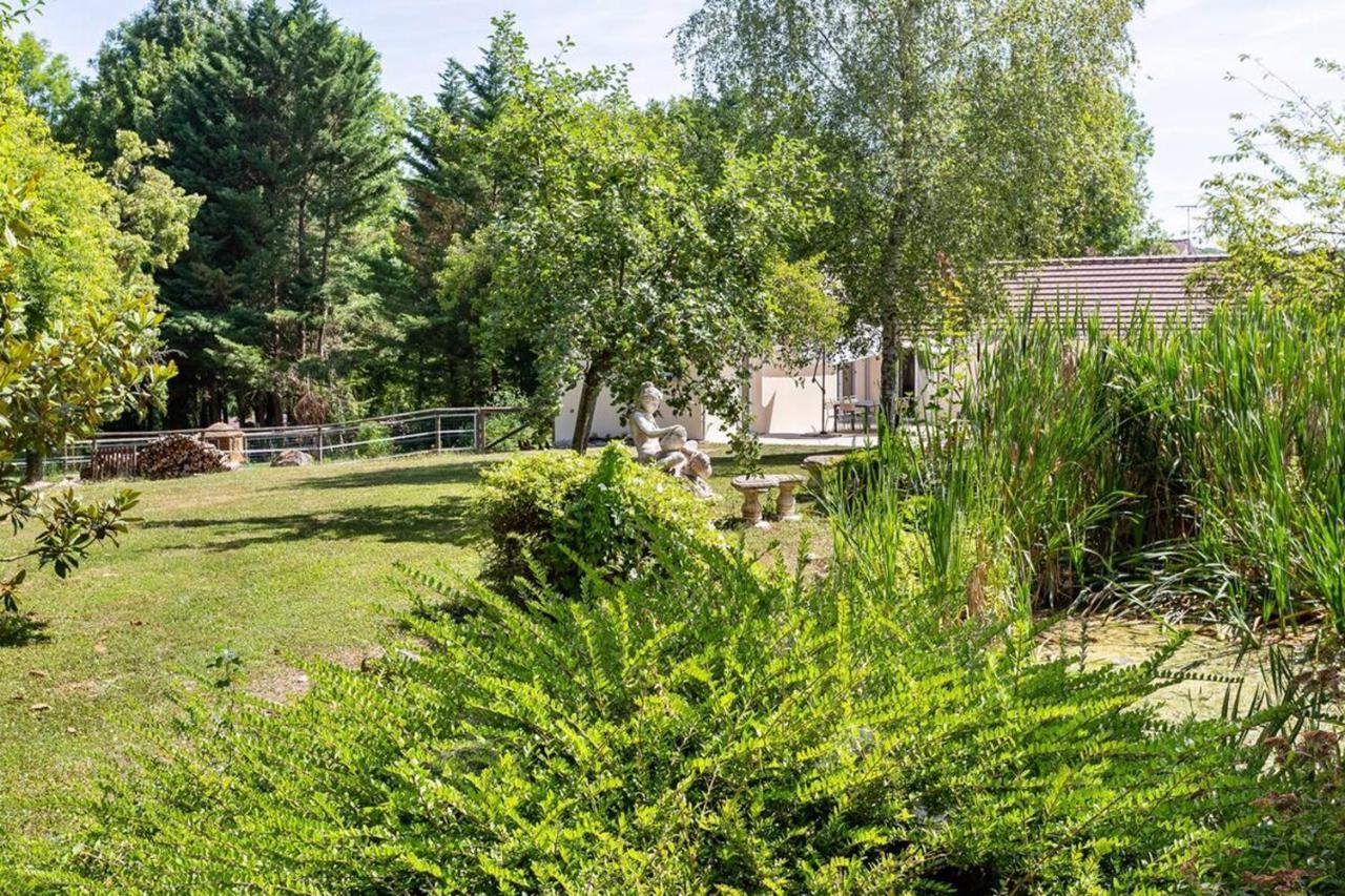 La Grignotiere Lodge & Spa Crecy-la-Chapelle Екстериор снимка